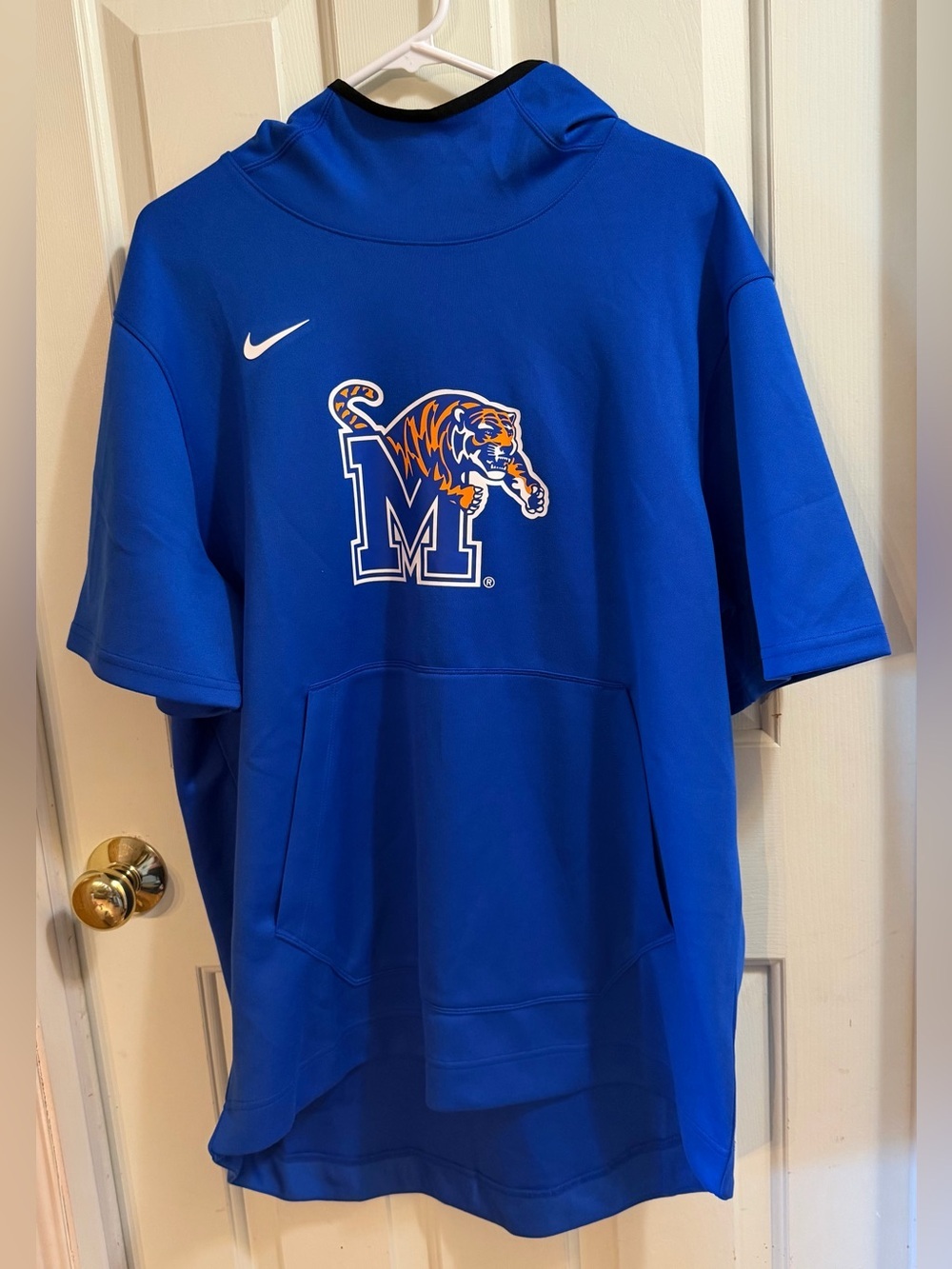 Nike DriFit Memphis Tigers ShortSleeve Travel Hoodie | Basketball | Athletic | L